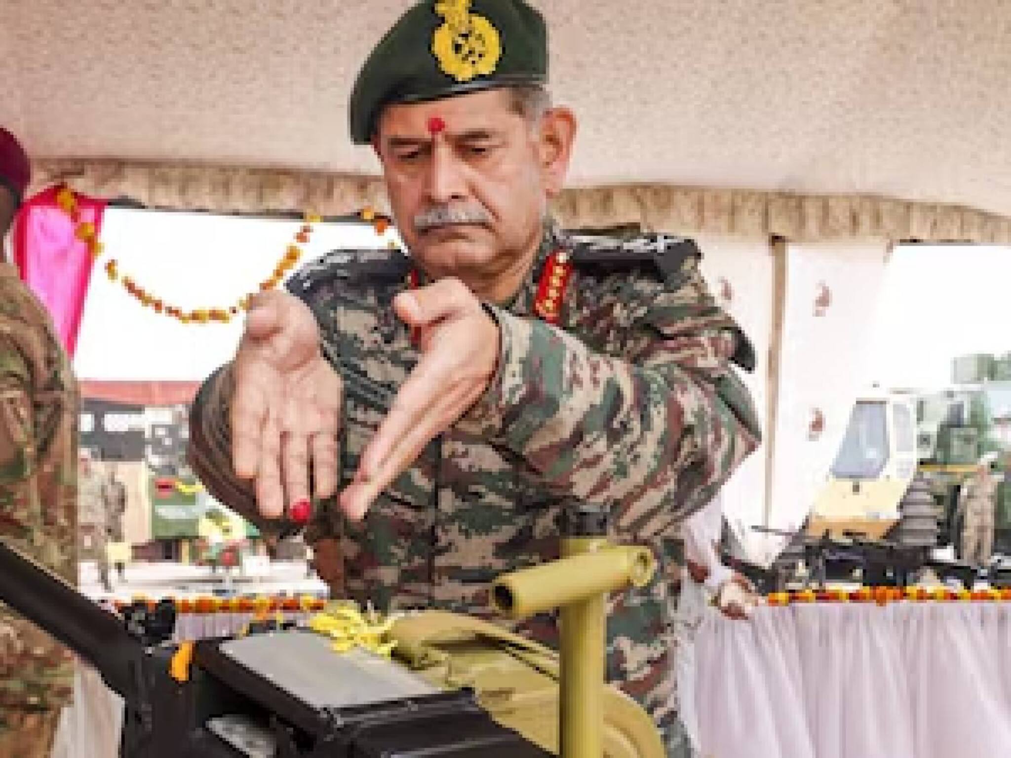 'പാകിസ്ഥാൻ ഭൂപടത്തിലുണ്ടാകണമെന്ന് ആഗ്രഹിക്കുന്നെങ്കിൽ സർക്കാർ സ്പോൺസെഡ് ഭീകരത അവസാനിപ്പിക്കണം'; കരസേനാ മേധാവി