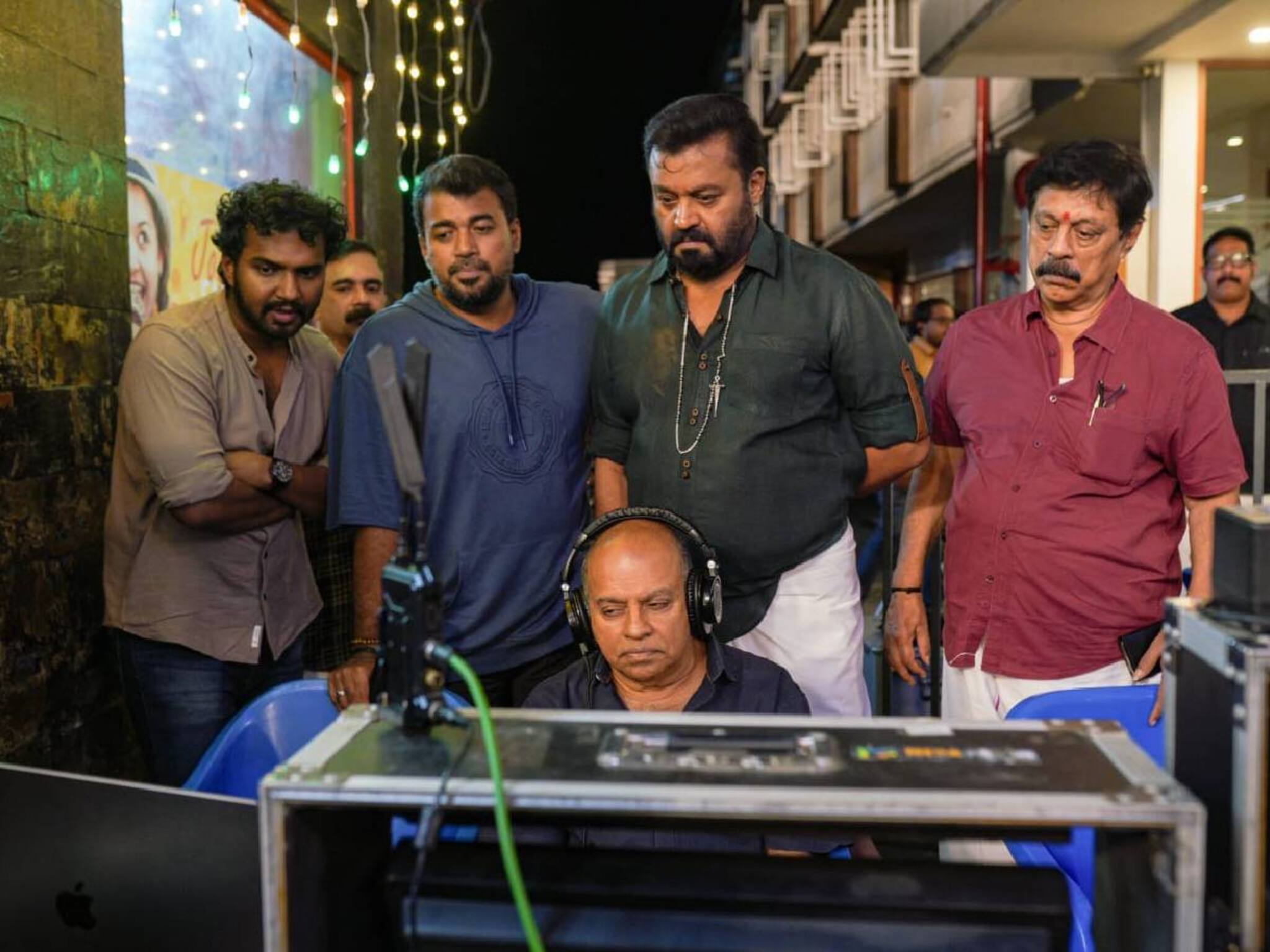 ഒറ്റക്കൊമ്പനെ കാണാൻ കുട്ടിച്ചാത്തന്റെ സംവിധായകൻ; പാലാ കുരിശുപള്ളിയിൽ അപൂർവ കൂടിക്കാഴ്ച