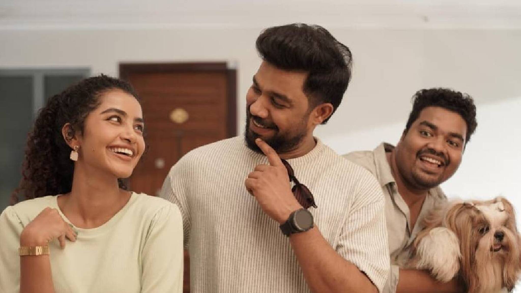 ജാനകിക്ക് ശേഷം അനുപമ പരമേശ്വരൻ മലയാളത്തിൽ, കൂടെ ഷറഫുദീനും; 'പെറ്റ് ഡിറ്റക്ടീവ്' തിയേറ്ററിലേക്ക്