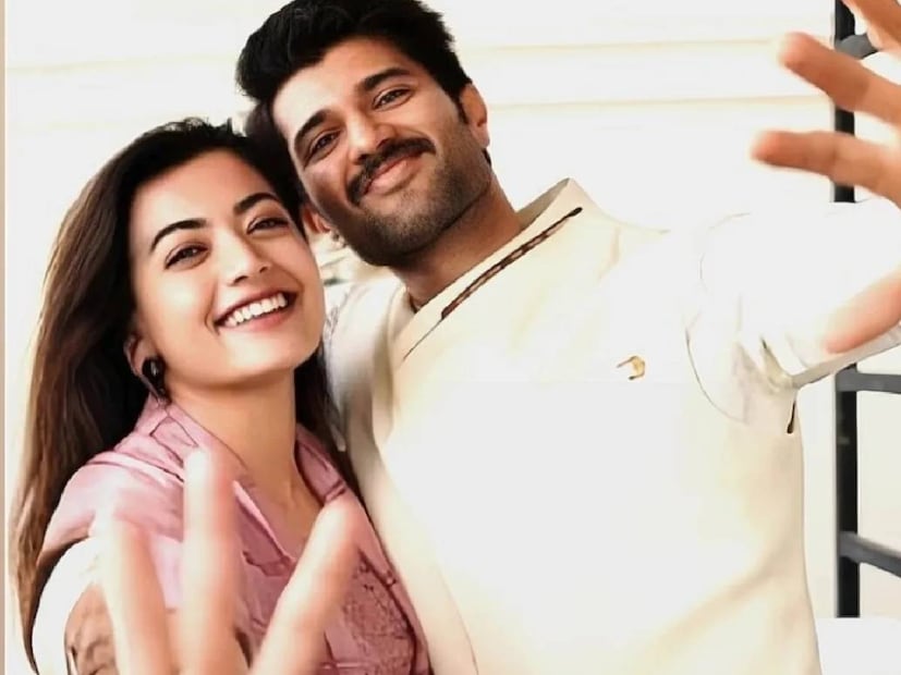 വെക്കേഷൻ ചിത്രങ്ങളിലും ഒന്നിച്ച് സമയം ചിലവിടുന്ന നേരങ്ങളിലും ഇരുവരും ഒരുമിച്ചുണ്ട് എന്ന സൂചന കറങ്ങിനടക്കാൻ തുടങ്ങിയിട്ട് കാലം കുറേയായി. 2018ൽ ഗീതാഗോവിന്ദം എന്ന സിനിമയിൽ ആദ്യമായി ഒന്നിച്ചഭിനയിച്ചതു മുതൽ ഇവർ ഡേറ്റിങ്ങിലാണ് എന്ന റിപ്പോർട്ട് പ്രചരിക്കാൻ തുടങ്ങിയിരുന്നു. 2019ൽ 'ഡിയർ കോമ്രേഡ്' എന്ന ചിത്രത്തിലും അവർ ഒന്നിച്ചഭിനയിച്ചു. ഓഗസ്റ്റ് മാസത്തിൽ ന്യൂയോർക്കിലെ ഇന്ത്യ പരേഡിൽ രശ്മികയും ദേവരകൊണ്ടയും പങ്കുകൊണ്ടു. 'ഭാരത് ബിയോണ്ട് ബോർഡേഴ്സ്' എന്ന പരിപാടിയിലും അവർ രണ്ടുപേരും ഉണ്ടായിരുന്നു (തുടർന്ന് വായിക്കുക)