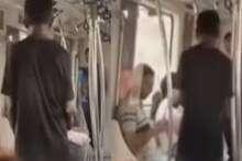 ടിക്കറ്റെടുത്ത് ബെംഗളൂരു മെട്രോയില്‍ കയറി ഭിക്ഷയെടുക്കുന്നു! വീഡിയോ വൈറല്‍