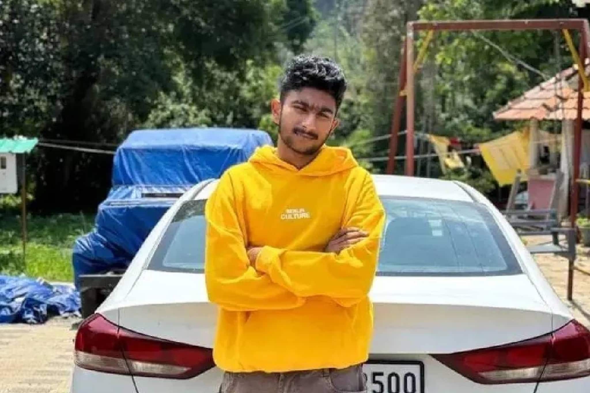രോഗിയുമായി പോയ ആംബുലൻസും സ്കൂട്ടറും കൂട്ടിയിടിച്ച് ഹോട്ടൽ ജീവനക്കാരനായ 20 -കാരൻ മരിച്ചു