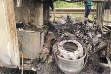 ആന്ധ്രപ്രദേശ് ബസ് തീപിടുത്തത്തിൽ 46 ലക്ഷം രൂപ വിലവരുന്ന 234 സ്മാർട്ട്‌ഫോണുകളുടെ പൊട്ടിത്തെറിയോ