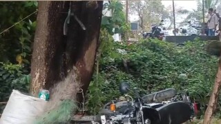 അപകടത്തിൽപ്പെട്ട ബൈക്ക്