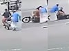 പരാതി നൽകി സ്റ്റേഷനിൽ നിന്നിറങ്ങിയപ്പോൾ മോഷണം‌പോയ ബൈക്കിൽ മോഷ്ടാവ്; ഓടിച്ചിട്ട് പിടിച്ച് ഉടമ