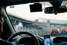 ഹൂ കെയെഴ്‌സ്! ജീപേയിൽ പണം കൊടുത്തതിന് പിന്നാലെ  ടാക്സി ഡ്രൈവർ മെസ്സേജ് അയച്ച് ശല്യപ്പെടുത്തുന്നതായി യുവതി