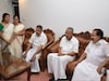 രമേശ് ചെന്നിത്തലയുടെ വീട്ടിൽ മുഖ്യമന്ത്രി പിണറായി വിജയൻ; മുത്തം കൊടുത്ത് കൊച്ചുമകൻ
