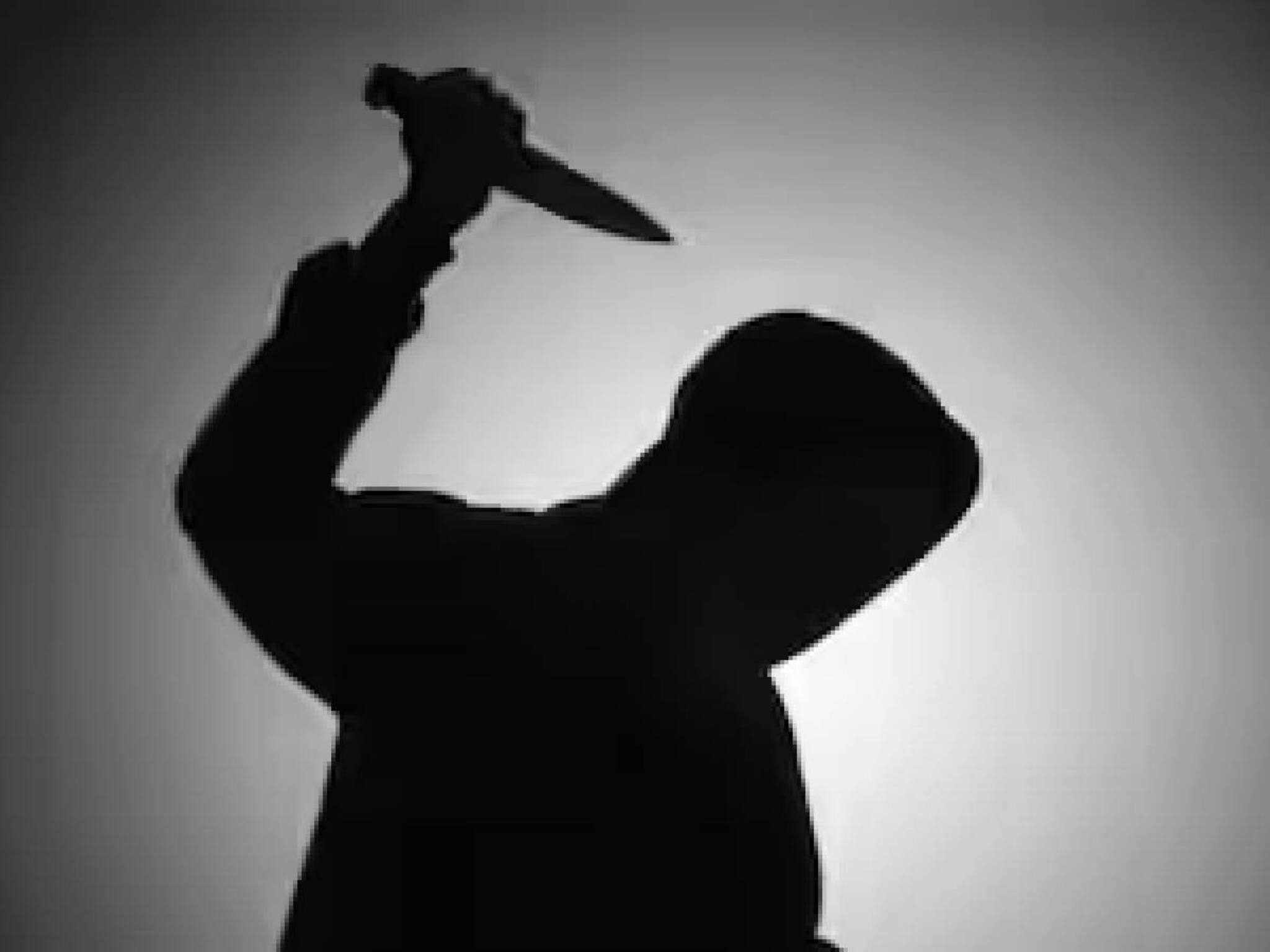 വൈ-ഫൈ കട്ട് ചെയ്തതിനെ ച്ചൊല്ലിയുള്ള തര്‍ക്കം; അമ്മയെ അടിച്ചുകൊന്ന മകന് വധശിക്ഷ നല്‍കണമെന്ന് പിതാവ്