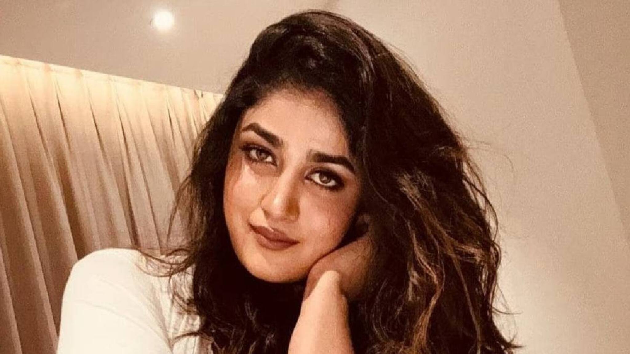 'നായ്ക്കളെന്ന്  അധിക്ഷേപിച്ചു;ഒപ്പം ശാരീരിക ഉപദ്രവവും': നടി ഡിംപിൾ ഹയാതിയ്ക്കെതിരെ  വീട്ടുജോലിക്കാരി