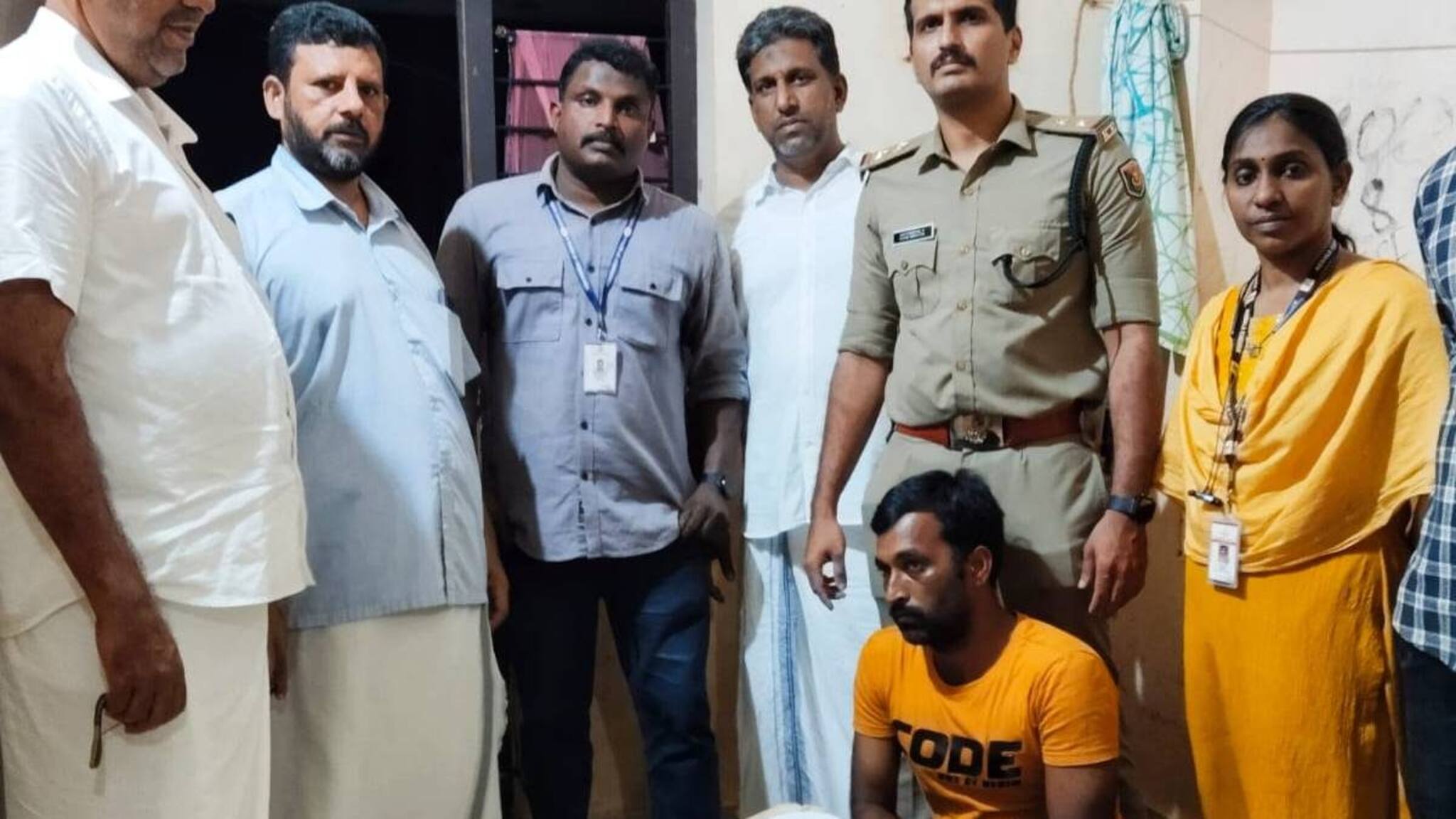 മലപ്പുറത്ത് വിൽപ്പനയ്ക്കായി സൂക്ഷിച്ചിരുന്ന ഒരു കിലോയിലധികം കഞ്ചാവുമായി  ബംഗാൾ സ്വദേശി പിടിയിൽ