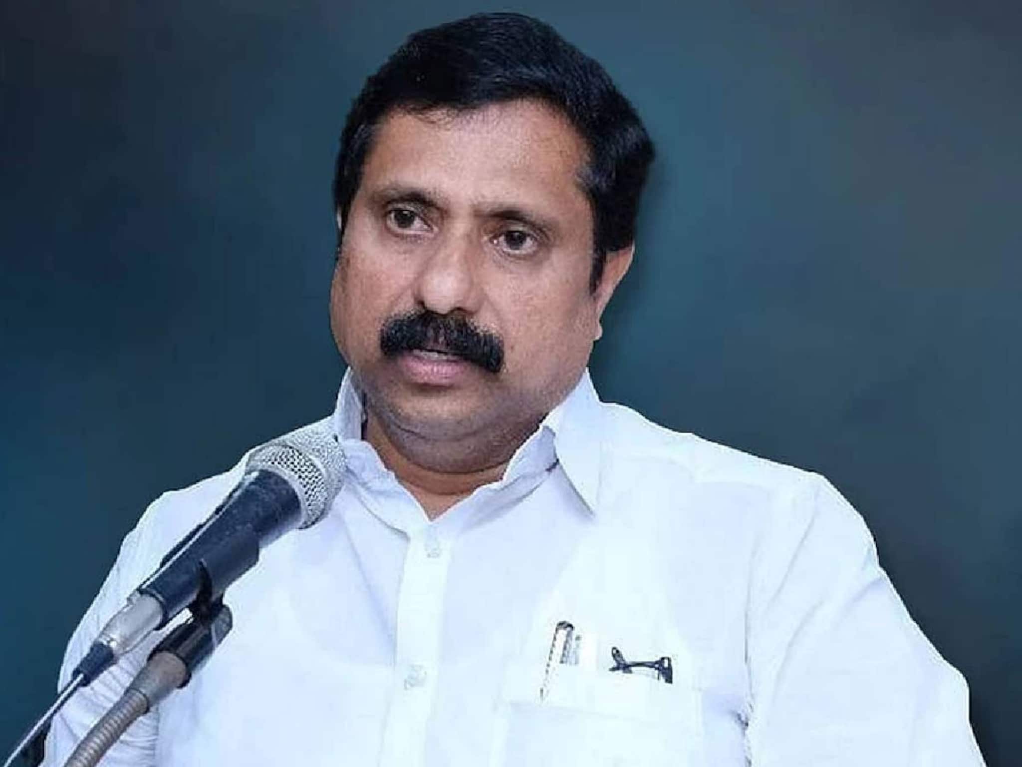 വീട്ടമ്മയെ ലൈംഗികമായി പീഡിപ്പിച്ച തിരുവനന്തപുരം ഡിസിസി ജനറൽ സെക്രട്ടറിയെ സസ്പെൻഡ് ചെയ്തതായി കോൺഗ്രസ്