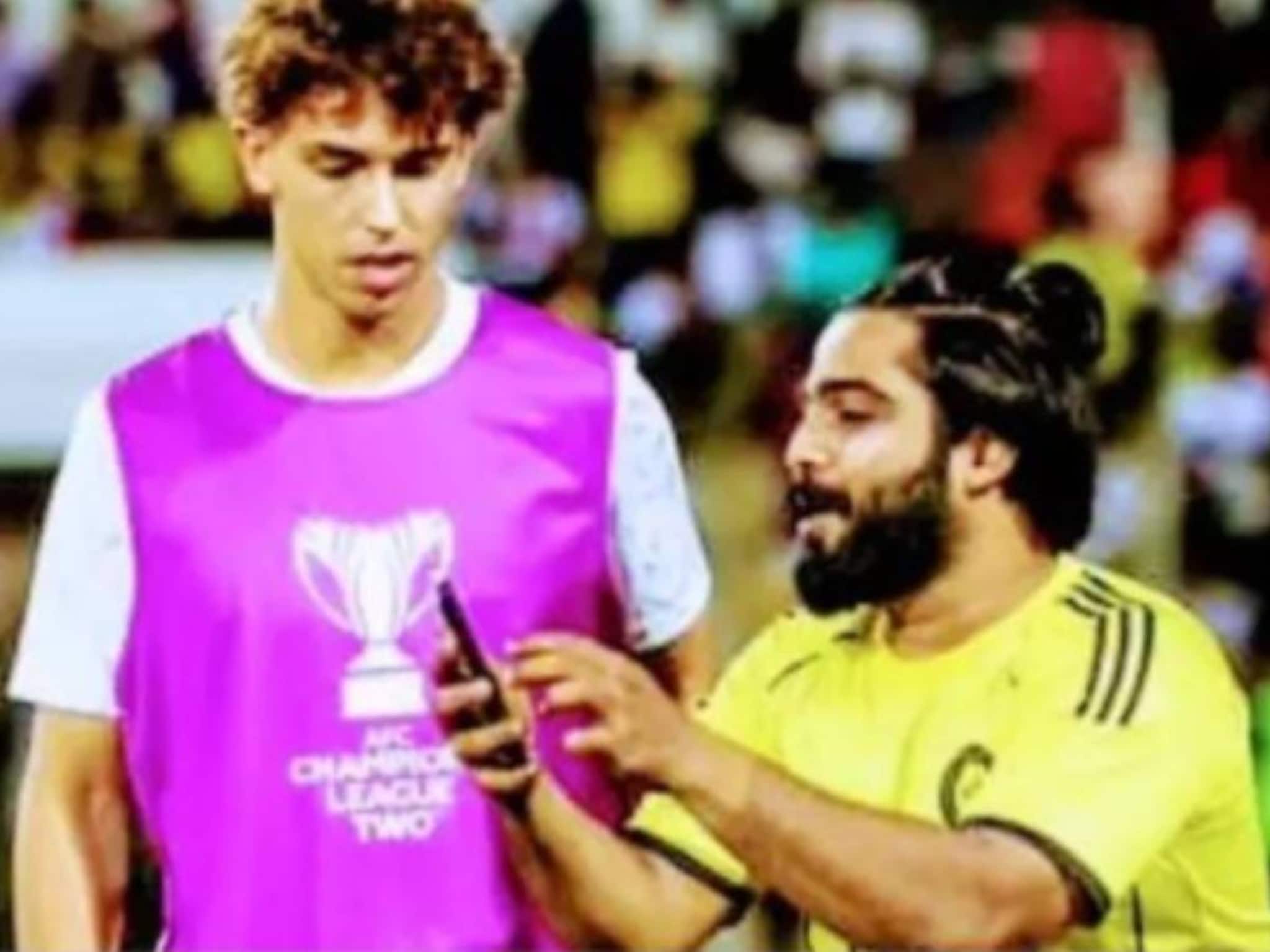 സെൽഫിയെടുക്കാൻ ഗ്രൗണ്ടിലിറങ്ങിയ റൊണാൾഡോയുടെ മലയാളി ആരാധകനെതിരെ കേസ്