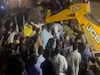 ഹിമാചലിൽ ബസിന് മുകളിലേക്ക് മണ്ണിടിഞ്ഞ് അപകടം; 15 പേർക്ക് ജീവൻ നഷ്ടമായി