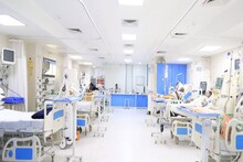 തിരുവനന്തപുരത്ത് ഭാര്യയെ കൊന്ന് ആശുപത്രി കെട്ടിടത്തിൽ നിന്ന് ചാടിയ ഭർത്താവും മരിച്ചു