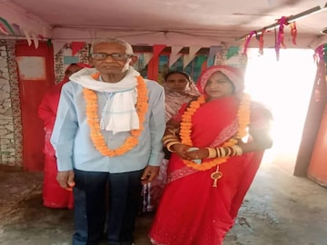 വീണ്ടും വിവാഹം കഴിക്കേണ്ടെന്ന് ബന്ധുക്കൾ അദ്ദേഹത്തോട് പറഞ്ഞിരുന്നു വീണ്ടും വിവാഹം കഴിക്കേണ്ടെന്ന് ബന്ധുക്കൾ അദ്ദേഹത്തോട് പറഞ്ഞിരുന്നു