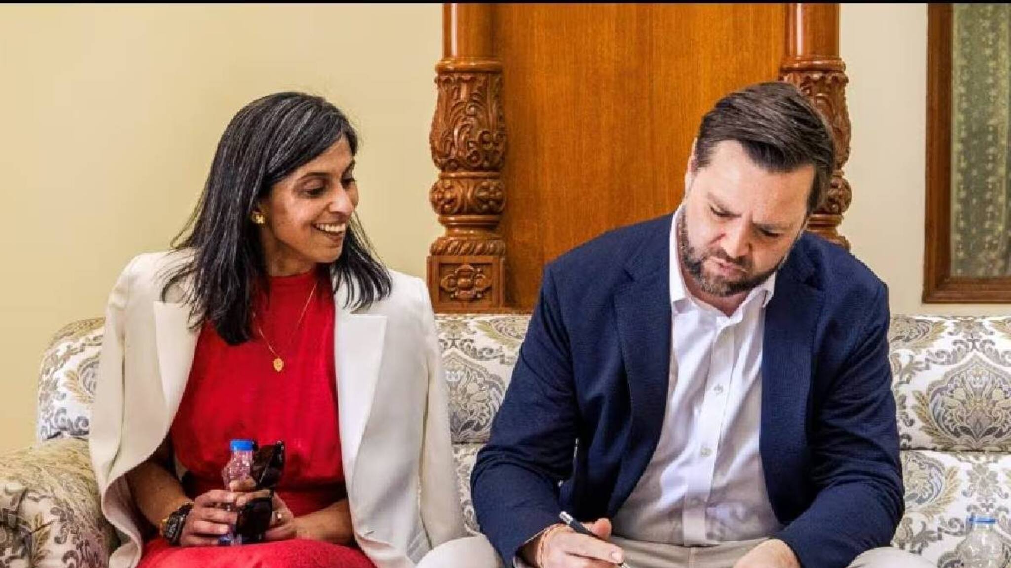 'അവൾ ഹിന്ദുമതത്തിൽ നിന്ന് മാറുന്നില്ല'; ഭാര്യ ഉഷയെക്കുറിച്ചുള്ള വാർത്തകളിൽ അമേരിക്കൻ വൈസ് പ്രസിഡൻ്റ്