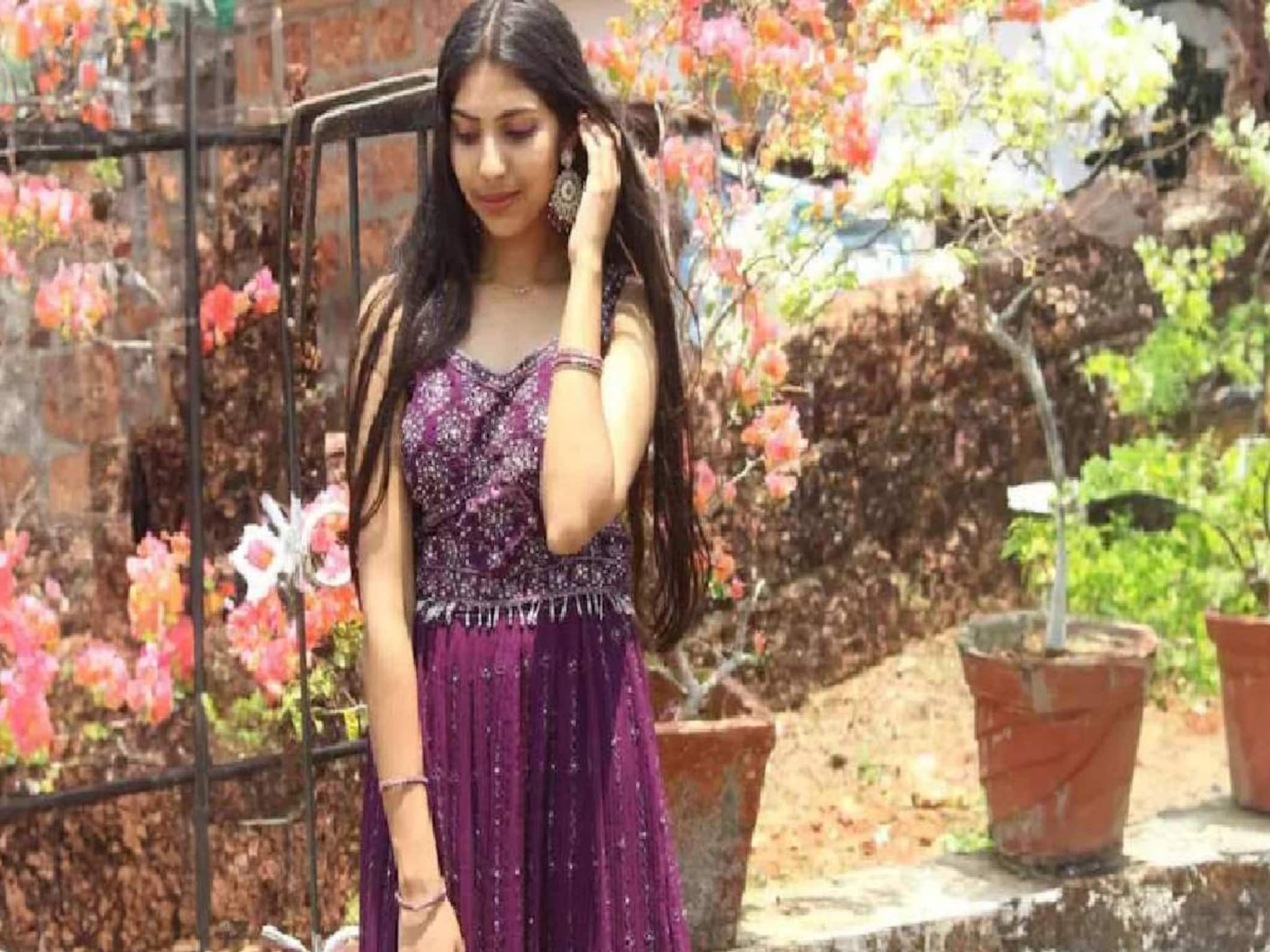 ജീവനൊടുക്കാൻ ശ്രമിച്ച പെൺകുട്ടിയെ ആശുപത്രിയിലേക്ക് കൊണ്ടുപോകുന്ന വഴി അപകടത്തിൽ മരിച്ചു