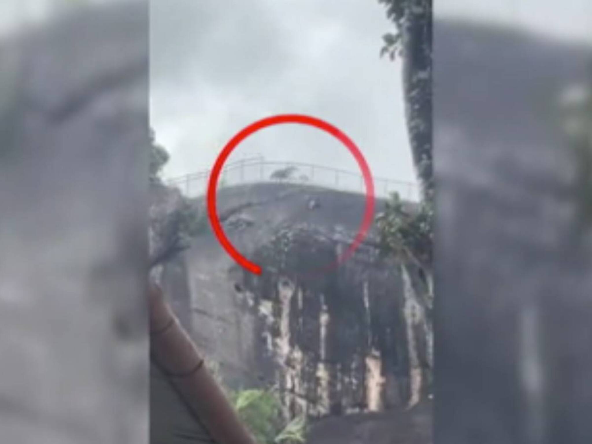 കൊല്ലത്ത് മരുതിമലയിൽ നിന്നും താഴേക്ക് ചാടിയ രണ്ടാമത്തെ വിദ്യാർത്ഥിനിയും മരിച്ചു