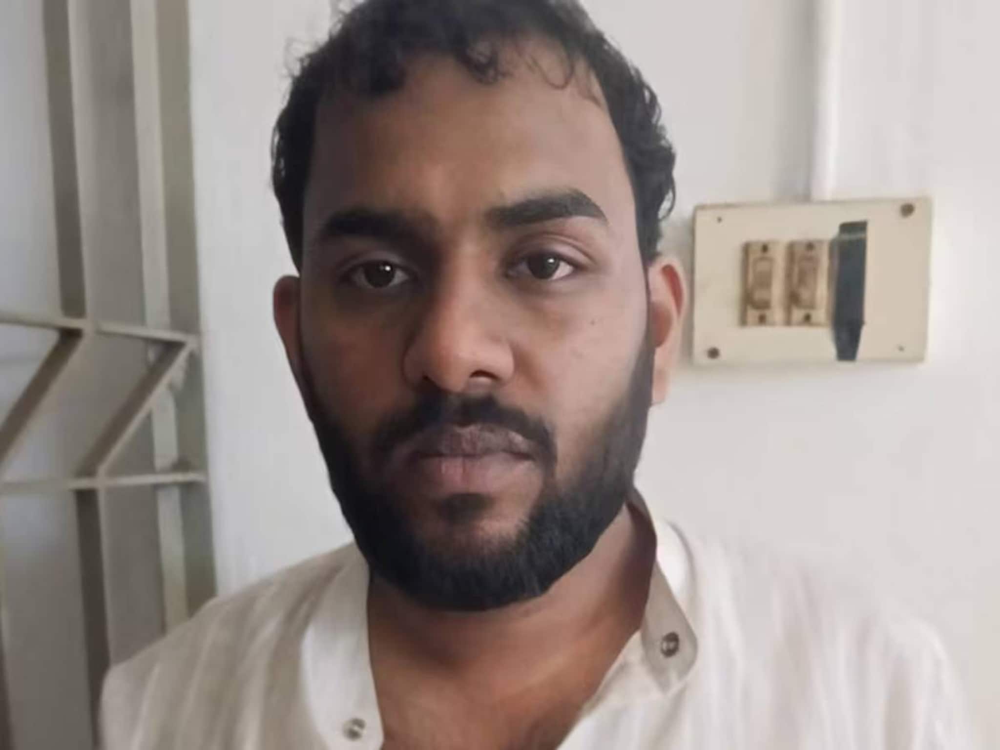 ബസ് കാത്തുനിന്ന 13കാരനെ ബുള്ളറ്റിൽ കയറ്റിക്കൊണ്ടുപോയി പീഡിപ്പിച്ച മദ്രസാ അധ്യാപകൻ പിടിയിൽ