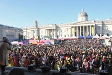 ലണ്ടനിലും ദീപാവലി; ആഘോഷങ്ങളുടെ ചിത്രങ്ങള്‍ പങ്കുവെച്ച് മേയര്‍ സാദിഖ് ഖാന്‍