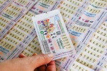 12 കോടി രൂപ ലോട്ടറിയടിച്ചിട്ടും ഒന്നും കൊടുക്കാത്ത ഭർത്താവിൽ നിന്നും വിവാഹ മോചനം തേടി ഭാര്യ