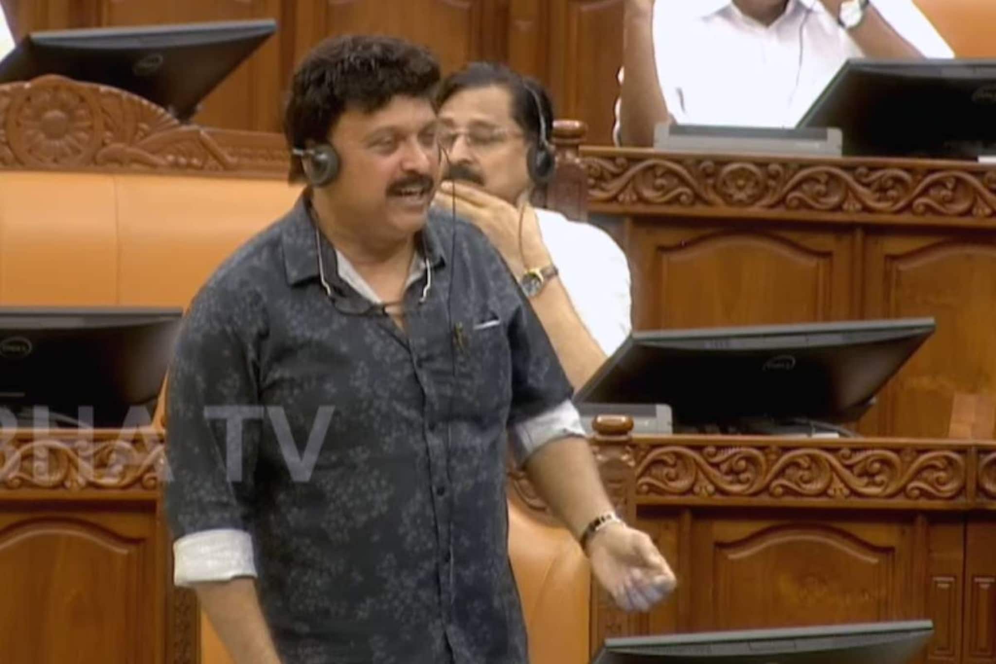 കെഎസ്ആർടിസി ബസുകളിൽ കാൻസർ രോഗികൾക്ക് സൗജന്യ യാത്ര; പ്രഖ്യാപനവുമായി മന്ത്രി ഗണേഷ് കുമാർ