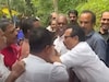 മാലിന്യ പ്രശ്‌നത്തിന് പരിഹാരമില്ല; കൂത്തുപറമ്പ് എംഎല്‍എ കെ.പി.മോഹനനു നേരെ കയ്യേറ്റം