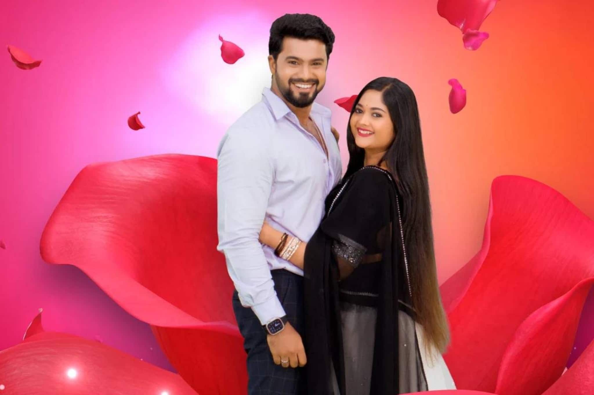 മലയാളത്തിലെ ഏറ്റവും നീണ്ട ടെലിവിഷൻ പരമ്പരയായി ഏഷ്യാനെറ്റിലെ 'മൗനരാഗം'; അഞ്ചു വർഷം കൊണ്ട് 1526 എപ്പിസോഡുകൾ മലയാളത്തിലെ ഏറ്റവും നീണ്ട ടെലിവിഷൻ പരമ്പരയായി ഏഷ്യാനെറ്റിലെ 'മൗനരാഗം'; അഞ്ചു വർഷം കൊണ്ട് 1526 എപ്പിസോഡുകൾ