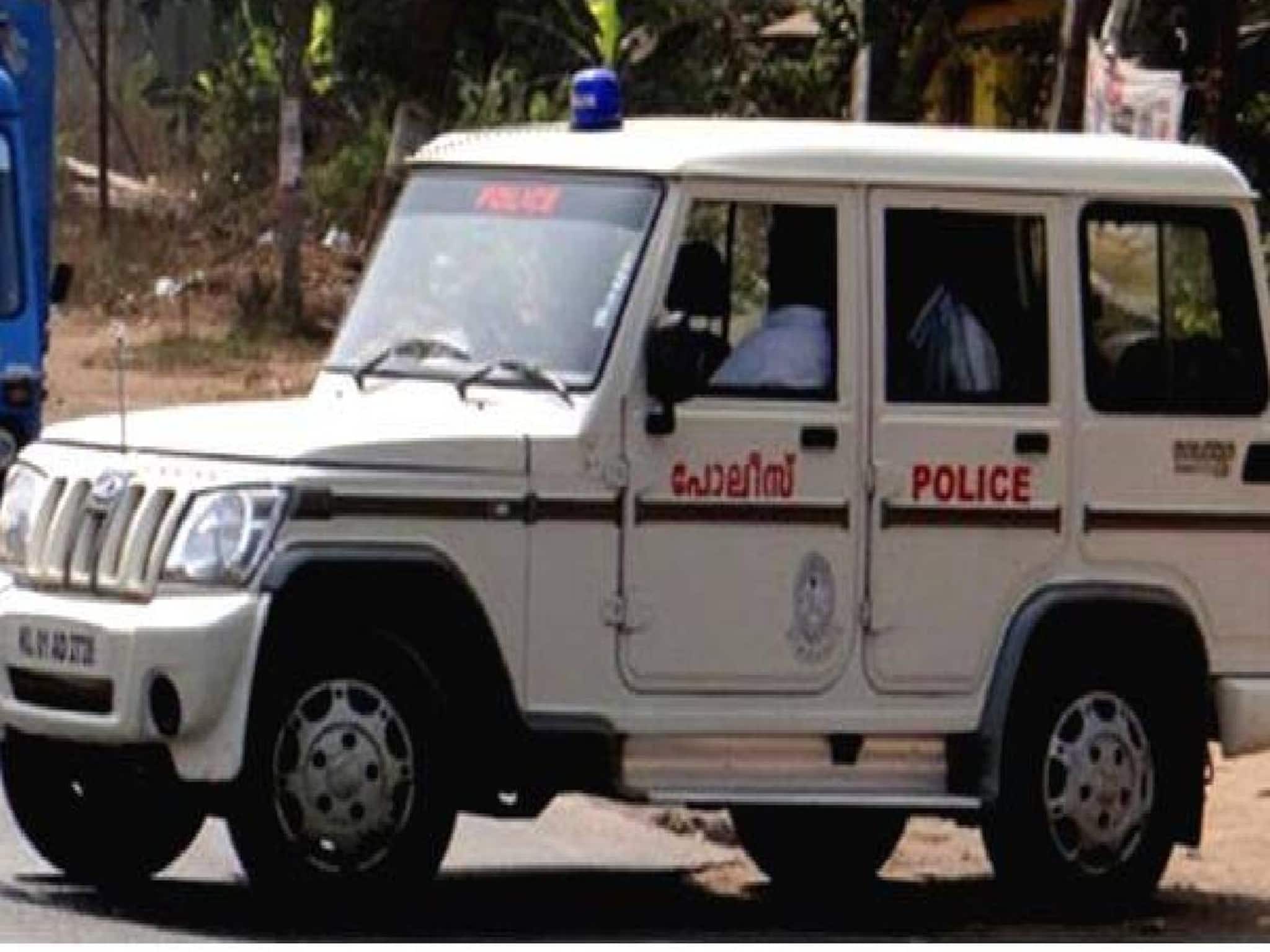 കോളജ് വിദ്യാർഥിനിക്കു നേരെ നഗ്നതാപ്രദർശനം നടത്തിയ പോലീസ് ഉദ്യോഗസ്ഥനെതിരെ നടപടിക്ക് ശുപാർശ