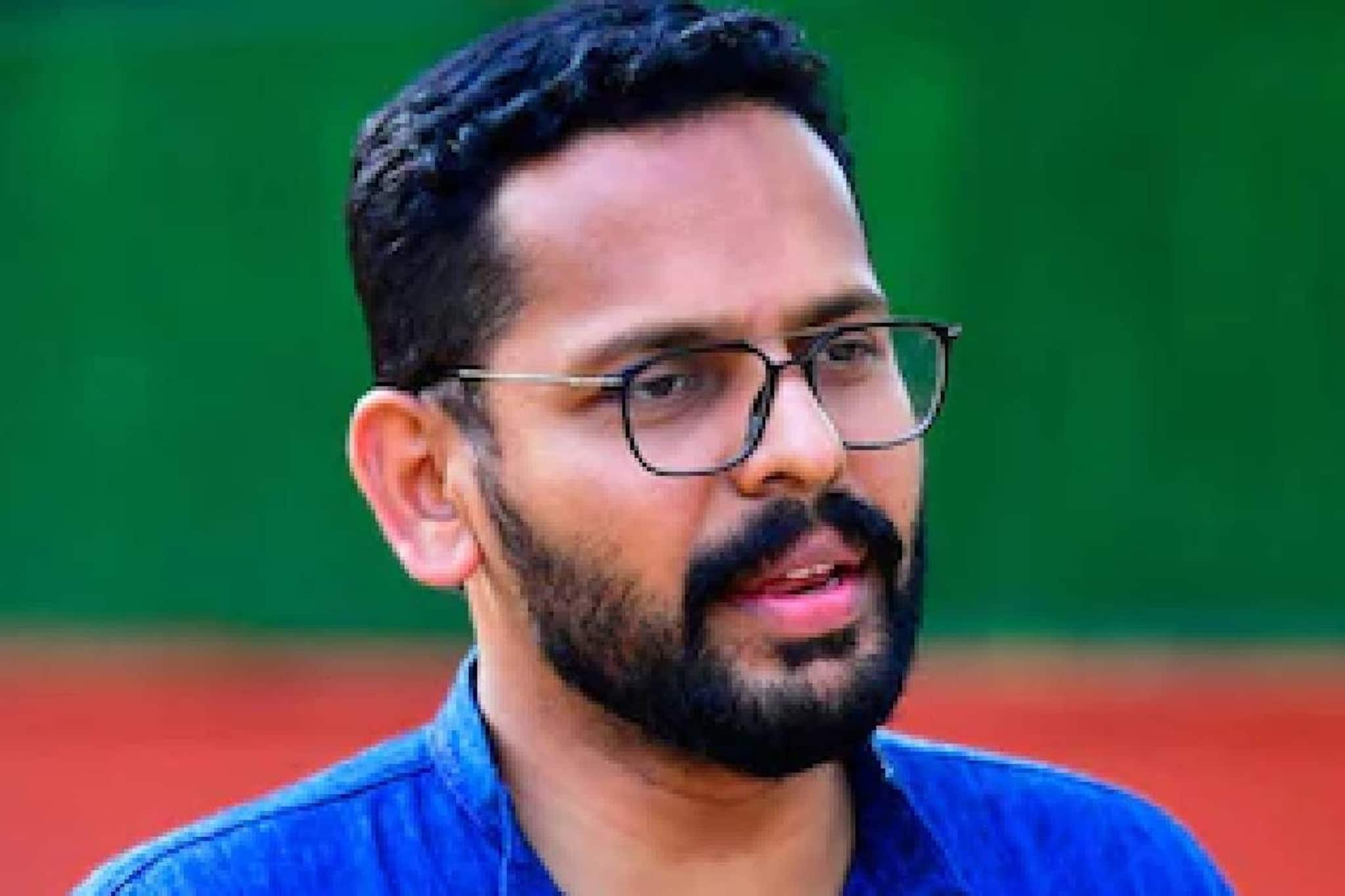 'നാടിന് നരകം സമ്മാനിച്ച് ഏതോ സ്വർഗത്തിന് വേണ്ടി കാത്തിരിക്കുന്നവരാണ് ലീഗുകാർ'; മുസ്ലീം ലീഗിനെതിരെ വർഗീയ പരാമർശവുമായി പി സരിൻ