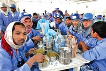 സൗദി അറേബ്യയിൽ കഫാല സമ്പ്രദായം നിർത്തിയത് തൊഴിലാളികളെ എങ്ങനെയാണ് ബാധിക്കുന്നത്