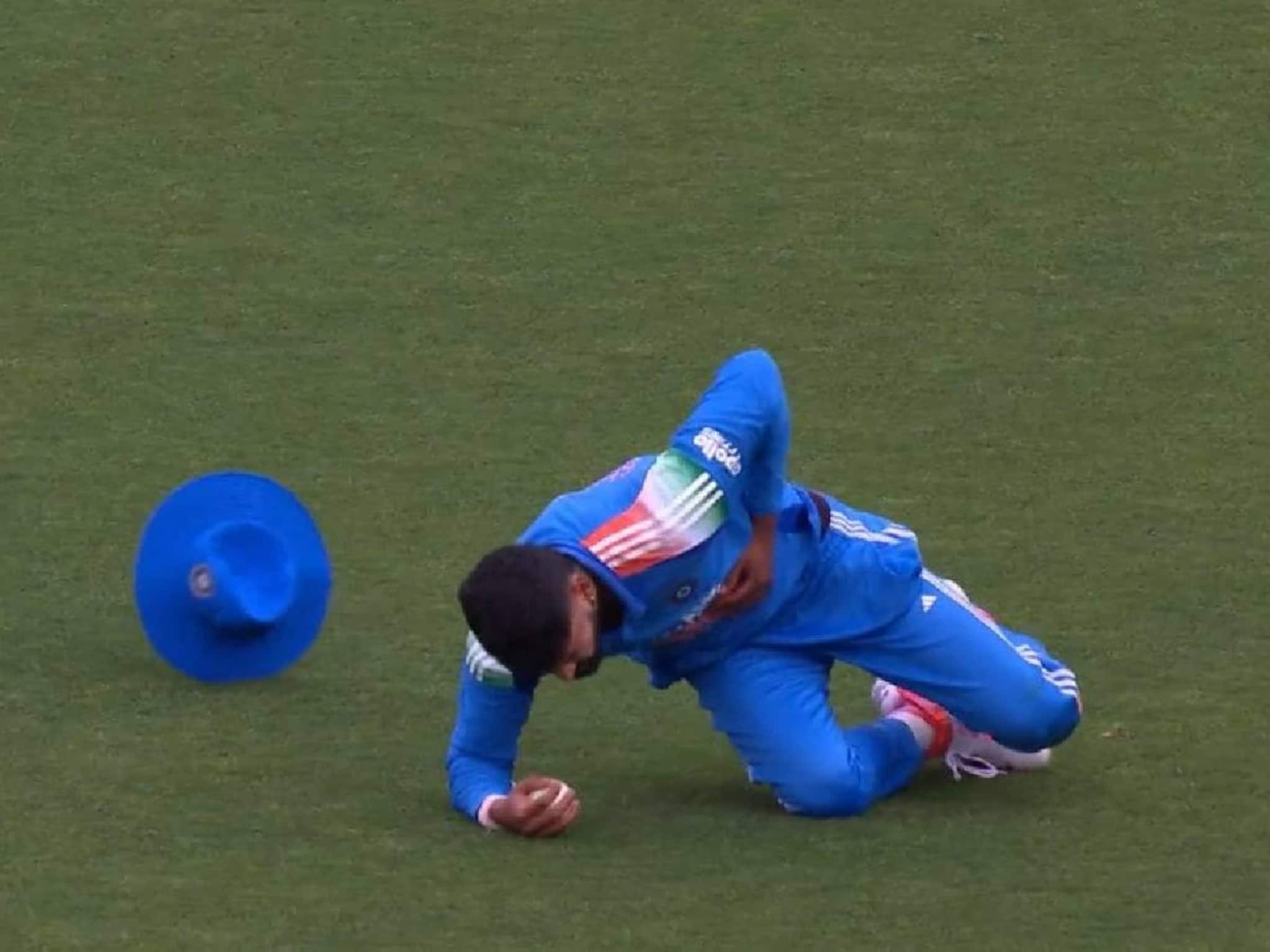 ശ്രേയസ് അയ്യരുടെ പരിക്ക് ഗുരുതരം; ആന്തരിക രക്തസ്രാവത്തെ തുടര്‍ന്ന് ഐസിയുവില്‍