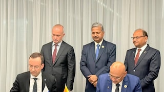 മോസ്കോയിൽ ധാരണാപത്രം ഒപ്പിടുന്നു