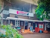 തൃശ്ശൂരിൽ പ്രതിയെ പിടികൂടാനെത്തിയ രണ്ട് പോലീസ് ഉദ്യോഗസ്ഥര്‍ക്ക് കുത്തേറ്റു