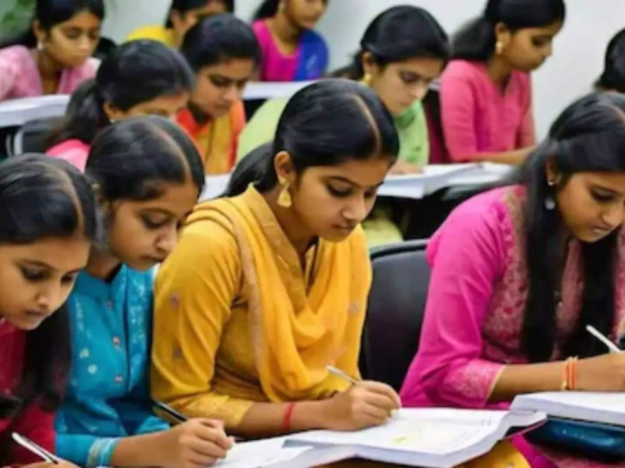 ഡിസൈൻ മേഖലയിൽ കരിയർ കെട്ടിപ്പടുക്കണോ? 'യൂസീഡിനും സീഡിനും' അപേക്ഷിക്കാനവസരം