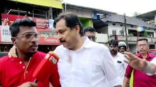 പ്രകോപിതനായി മന്ത്രി പ്രകോപിതനായി മന്ത്രി