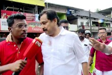 മെസിയേക്കുറിച്ച് ചോദിച്ചപ്പോള്‍ പ്രകോപിതനായി മന്ത്രി അബ്ദുറഹിമാൻ; ചാനല്‍ മൈക്കുകള്‍ തട്ടിത്തെറിപ്പിച്ചു