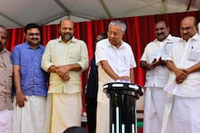 'വാട്ടർ മെട്രോ കൊച്ചിയുടെ മുഖച്ഛായ മാറ്റി': പുതിയ വാട്ടർ മെട്രോ ടെർമിനലുകൾ മുഖ്യമന്ത്രി ഉദ്ഘാടനം ചെയ്തു