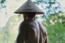 16-ാം വയസിൽ വീട്ടിൽ നിന്ന് ഓടിപ്പോയ നടൻ 20 രൂപയ്ക്ക് ഫോൺ ബൂത്തിൽ ജോലി ചെയ്തു; ഇന്ന് കോടികളുടെ സമ്പത്തുള്ള താരം!