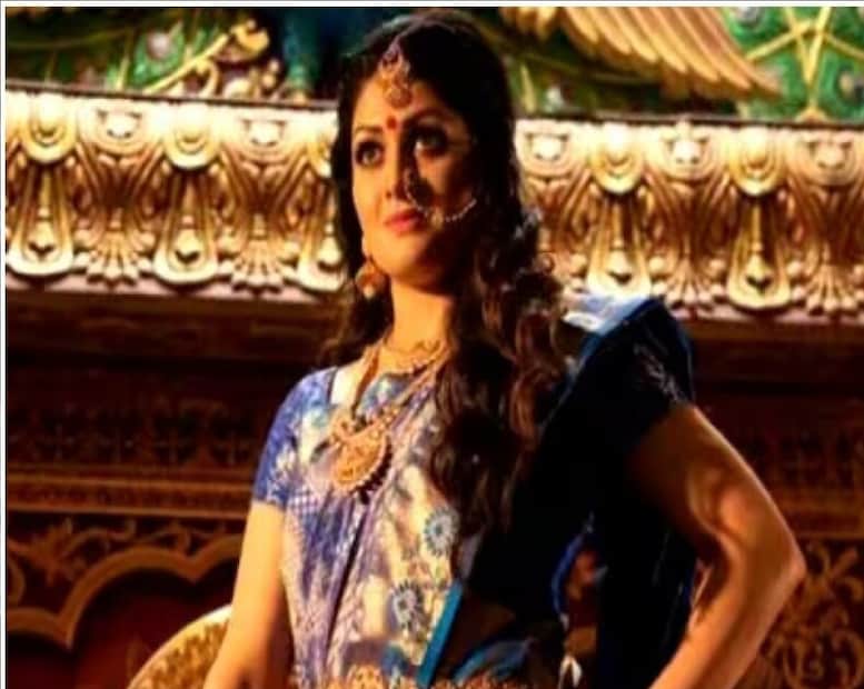  2010ൽ കുമാരസ്വാമിയുമായുള്ള രാധികയുടെ വിവാഹവാർത്ത പരസ്യമായി. രാധിക തന്നെയാണ് ആ വാർത്തയ്ക്ക് സ്ഥിരീകരണം നൽകിയത്. 2006ൽ വിവാഹം കഴിഞ്ഞുവെന്നും, ഷമിക എന്ന പേരിൽ ഒരു മകളുള്ള വിവരവും രാധിക പരസ്യമാക്കി. മകൾക്കൊപ്പം കുമാരസ്വാമിയും രാധികയും നിൽക്കുന്ന ചിത്രങ്ങൾ പലതും ഇന്റർനെറ്റിൽ ലഭ്യമാണ്. വിവാഹം നടക്കുമ്പോൾ രാധികയ്ക്ക് പ്രായം 20 വയസും കുമാരസ്വാമിക്ക് 47 വയസുമായിരുന്നു 