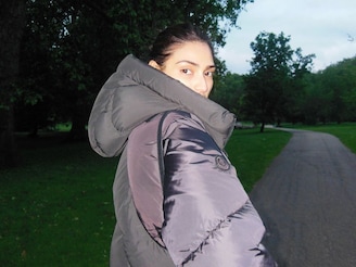 സിനിമാ മേഖലയിൽ തിളങ്ങാൻ കഴിയാത്ത ഒരു പ്രശസ്ത നടന്റെ മകൾ; വരുമാനമുണ്ടാക്കുന്നതിങ്ങനെ...