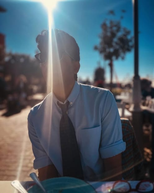 It won’t be wrong to say that Bollywood love stories often come with their share of twists and turns. This one, however, feels straight out of a movie script.