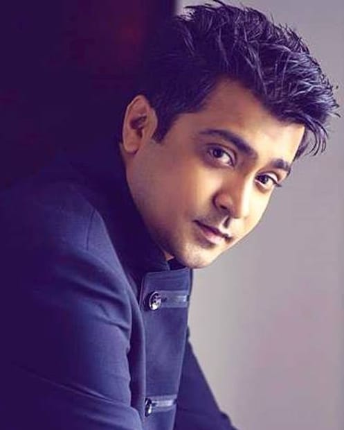  തുള്ളുവതോ ഇളമൈ എന്ന തമിഴ് ചിത്രത്തിലൂടെ പ്രശസ്തനായ നടൻ അഭിനയ് കിങ്ങർ (44) അന്തരിച്ചു. കഴിഞ്ഞ കുറച്ച് വർഷങ്ങളായി ഗുരുതരമായ കരൾ സംബന്ധമായ രോഗത്തിന് ചികിത്സയിലായിരുന്നു. 2002ൽ ധനുഷ് നായകനായി അഭിനയിച്ച തുള്ളുവതോ ഇളമൈ എന്ന ചിത്രത്തിലൂടെയാണ് അദ്ദേഹം അരങ്ങേറ്റം കുറിച്ചത്.