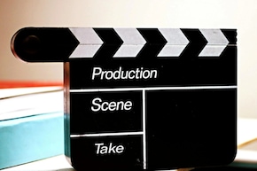 ബാലതാരമായി തുടക്കം; 15-ാം വയസ്സിൽ അഭിനയം നിർത്തി; UPSC പാസായി IAS ഓഫീസറായ നടി