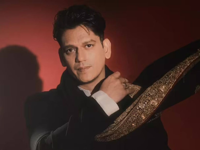  ഈ കാലയളവിൽ ഒരു അവിസ്മരണീയ നിമിഷം അദ്ദേഹം പങ്കുവെച്ചു: "ഒരു ദിവസം, എൻ്റെ ഫോട്ടോ നിങ്ങളുടെ ഷോറൂം ചുമരിൽ വരും. ഞാൻ ഈ കമ്പനിയുടെ ബ്രാൻഡ് അംബാസഡറാകും," എന്ന് താൻ ബോസിനോട് പറഞ്ഞു. വർഷങ്ങൾക്ക് ശേഷം ആ പ്രവചനം സത്യമായി. ഇന്ന് മുൻനിര ബ്രാൻഡുകളെ പ്രതിനിധീകരിക്കുന്ന മുഖങ്ങളിൽ ഒരാളാണ് അദ്ദേഹം.