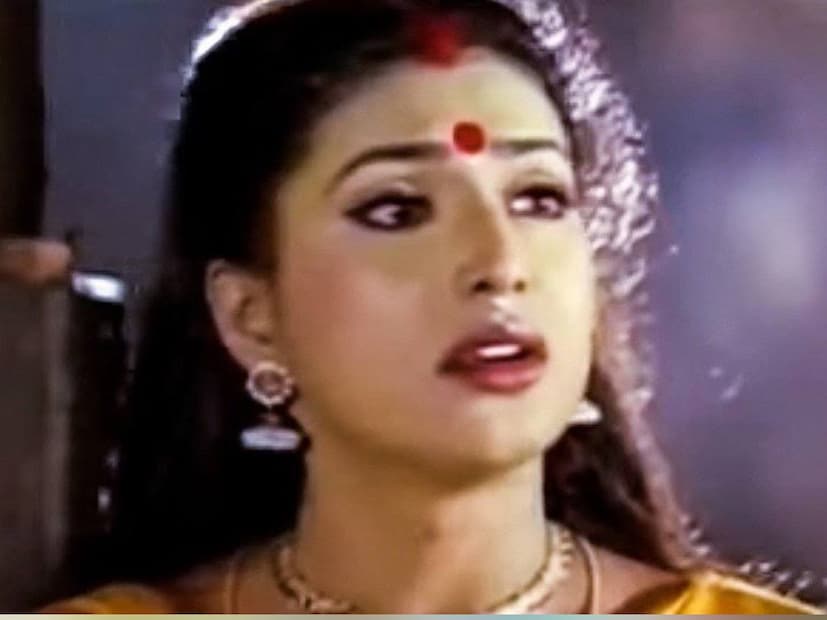 കെ. രാജരത്നം സംവിധാനം ചെയ്ത ചിത്രം തെലുങ്കിൽ റോജയുടെ ഭർത്താവ് ആർ.കെ. സെൽവമണിയുടെ പേരിൽ പുറത്തിറങ്ങി. സെൽവമണി സംവിധാനം ചെയ്ത ചിത്രം തമിഴിലും തെലുങ്കിലും സഹോദരന്മാരായ സംവിധായകരുടെ പേരിൽ വന്നു എന്നും റിപോർട്ടുണ്ട്. വേണു തോറ്റമ്പുടിയാണ് നായകനായാണ്. നടി രമ്യ കൃഷ്ണൻ അമ്മ വേഷം അവതരിപ്പിച്ചു. ചിത്രത്തിലാകെ എട്ട് ഗാനങ്ങളുണ്ട് (തുടർന്ന് വായിക്കുക)