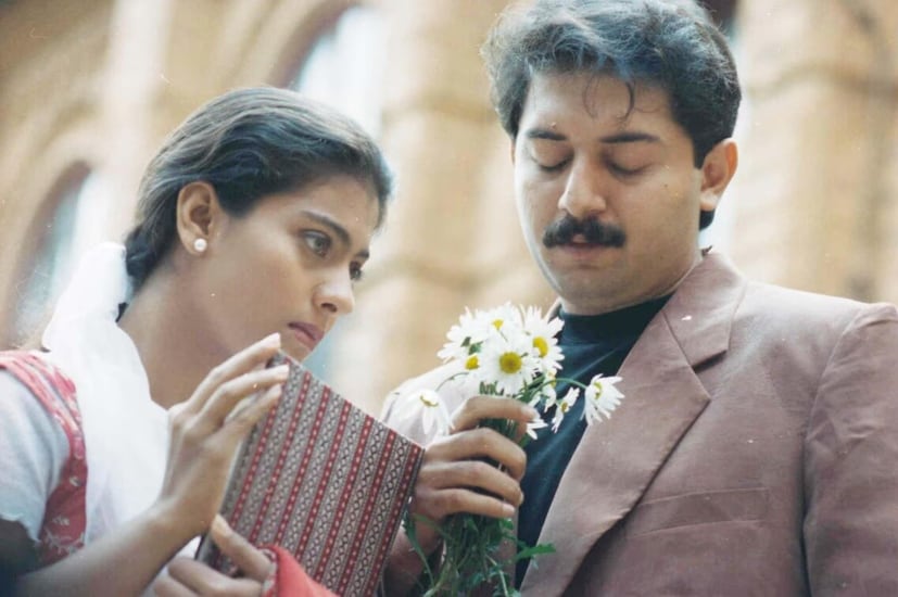 അടുത്തടുത്ത വിജയചിത്രങ്ങൾ അരവിന്ദ് സ്വാമിയെ കമൽ ഹാസൻ, രജനികാന്ത് തുടങ്ങിയ നടന്മാരുമായി താരതമ്യം ചെയ്യാൻ പ്രേക്ഷകരെ പ്രേരിപ്പിച്ചു. 1997ൽ 'മിൻസാര കനവ്' എന്ന സിനിമയിൽ കാജോളിനൊപ്പം അദ്ദേഹം വേഷമിട്ടു. പ്രശസ്തിയുടെ കൊടുമുടിയിൽ നിൽക്കവേ, അരവിന്ദ് സ്വാമി 1998ൽ ഹിന്ദി സിനിമയിൽ പ്രവേശിച്ചു