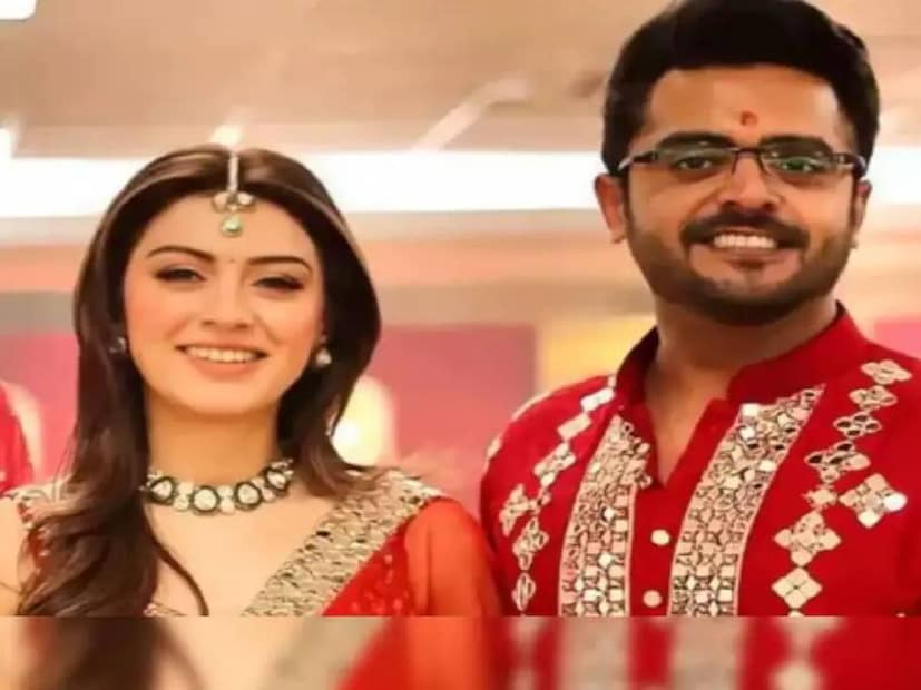  സിനിമയിൽ ബാലതാരമായി എത്തി പിന്നീട് തെന്നിന്ത്യൻ സിനിമയിലെ താരമായി മാറിയ നടിയാണ് ഹൻസിക മോട്‌വാനി. 2003-ൽ കോയി മിൽ ഗയ എന്ന ചിത്രത്തിലൂടെയാണ് ഹൻസിക ബാലതാരമായി അഭിനയ ജീവിതം ആരംഭിച്ചത്. തുടർന്ന് 2007-ൽ തെലുങ്ക് ബ്ലോക്ക്ബസ്റ്റർ ചിത്രമായ ദേശമുദുരുവിലൂടെ അവർ നായികയായി അരങ്ങേറ്റം കുറിച്ചു. നടി 2022 ഡിസംബറിൽ ബിസിനസുകാരനായ സൊഹൈൽ കതൂരിയയെ വിവാഹം കഴിച്ചു. ജയ്പൂരിലെ മുണ്ടോട്ട ഫോർട്ടിൽ വെച്ച് നടന്ന ഇവരുടെ വിവാഹം ഏറെ ശ്രദ്ധിക്കപ്പെട്ട ഒരു രാജകീയ ചടങ്ങായിരുന്നു.