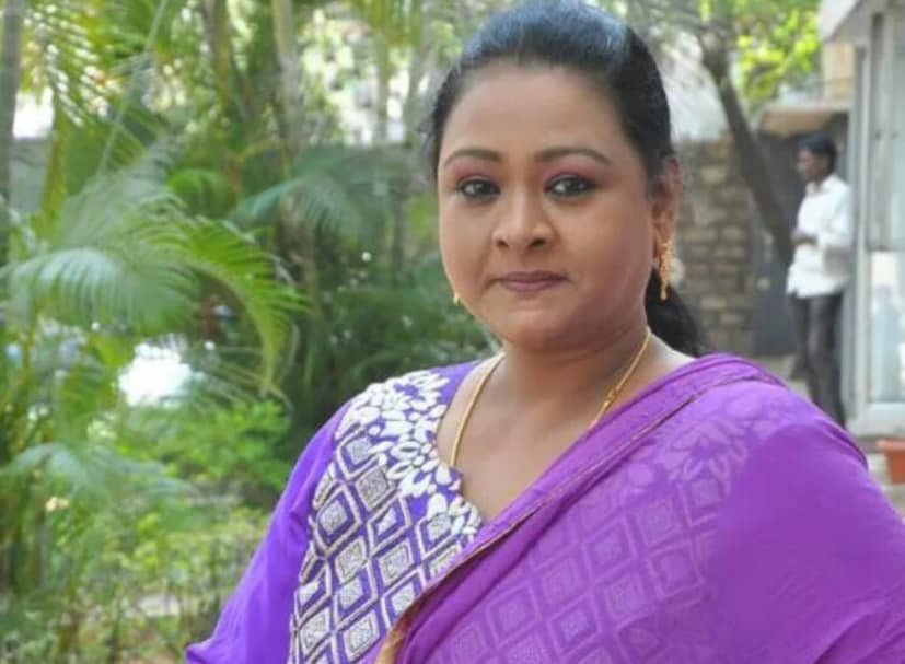 She once told Truecopy Think.“I had stardom, I was equally spoken opposite of Lalettan (Mohanlal) and Mammookka (Mammootty). In my films, I was the hero, I was the story, I was the banner.” 