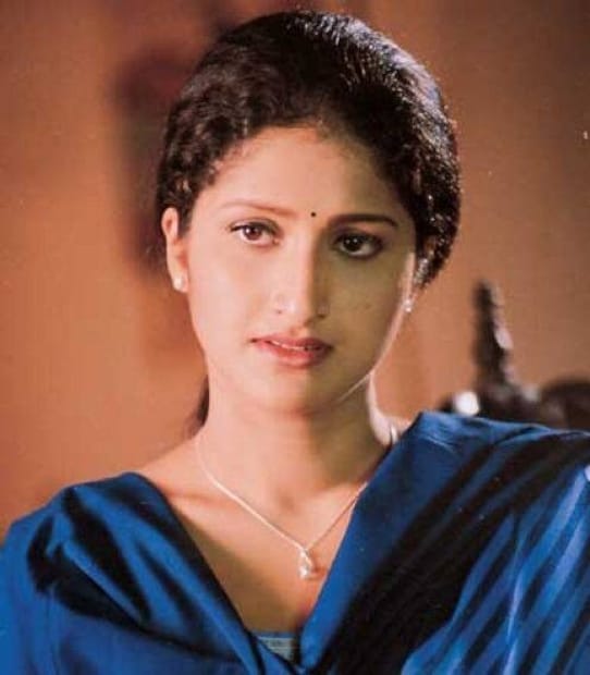 പ്രത്യുഷ ജീവിതം അവസാനിപ്പിച്ചോ, അതോ അവരെ മരണത്തിലേക്ക് തള്ളിവിട്ടോ എന്ന ചോദ്യത്തിനുള്ള ഉത്തരമാണ് വരാനിരിക്കുന്ന വിധിയിൽ ലോകം ഉറ്റുനോക്കുന്നത്. സിദ്ധാർഥ് റെഡ്‌ഡിയുമായി നടി പ്രണയത്തിലായിരുന്നു. സിദ്ധാർത്ഥിന്റെ കുടുംബത്തിന് പ്രത്യുഷയുമായുള്ള ബന്ധത്തിൽ തീരെ താല്പര്യമില്ലായിരുന്നു. 2002ൽ ഇരുവരും വിഷം കഴിച്ച് ജീവനൊടുക്കാൻ ശ്രമിച്ചു എന്നാണ് റിപ്പോർട്ട്. സിദ്ധാർഥ് രക്ഷപെട്ടു. എന്നാൽ, ആശുപത്രിയിലേക്കു പോകുന്ന വഴിയേ കേവലം 22 വയസ് മാത്രമുള്ള പ്രത്യുഷ മരിച്ചു 